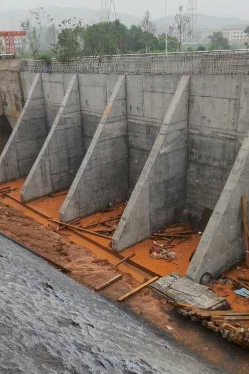 承德兴隆县锚杆式挡土墙